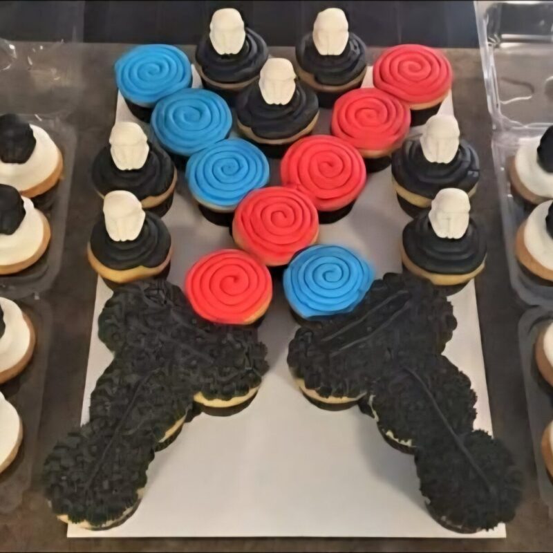 Star wars cupcakes cake (2dozen on cake board only)